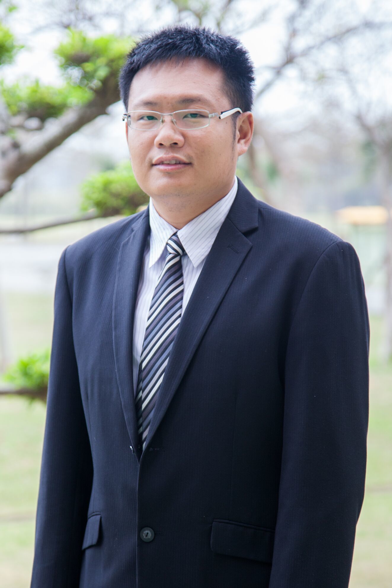 洪世偉